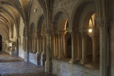Portada de la sala capitular del monasterio de Veruela